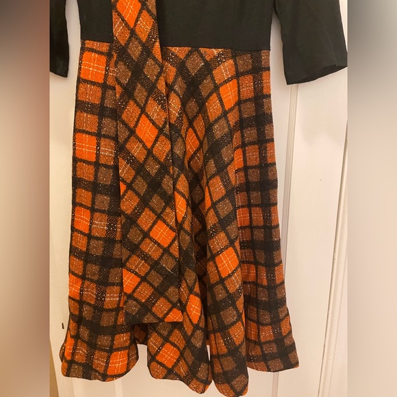 Genuine Vintage Plaid Pin Up Girl Dress / Vintage Size 14 / Modern Size M / 🖤🧡 - Picture 7 of 10